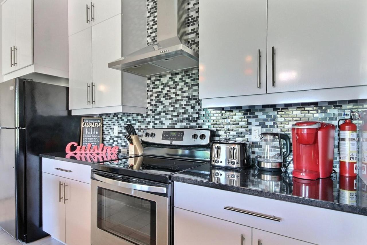 Good Vibes Only -Modern And Spacious 2 Bedroom Condo 4 Beds Free Parking, Gym Québec Exteriör bild