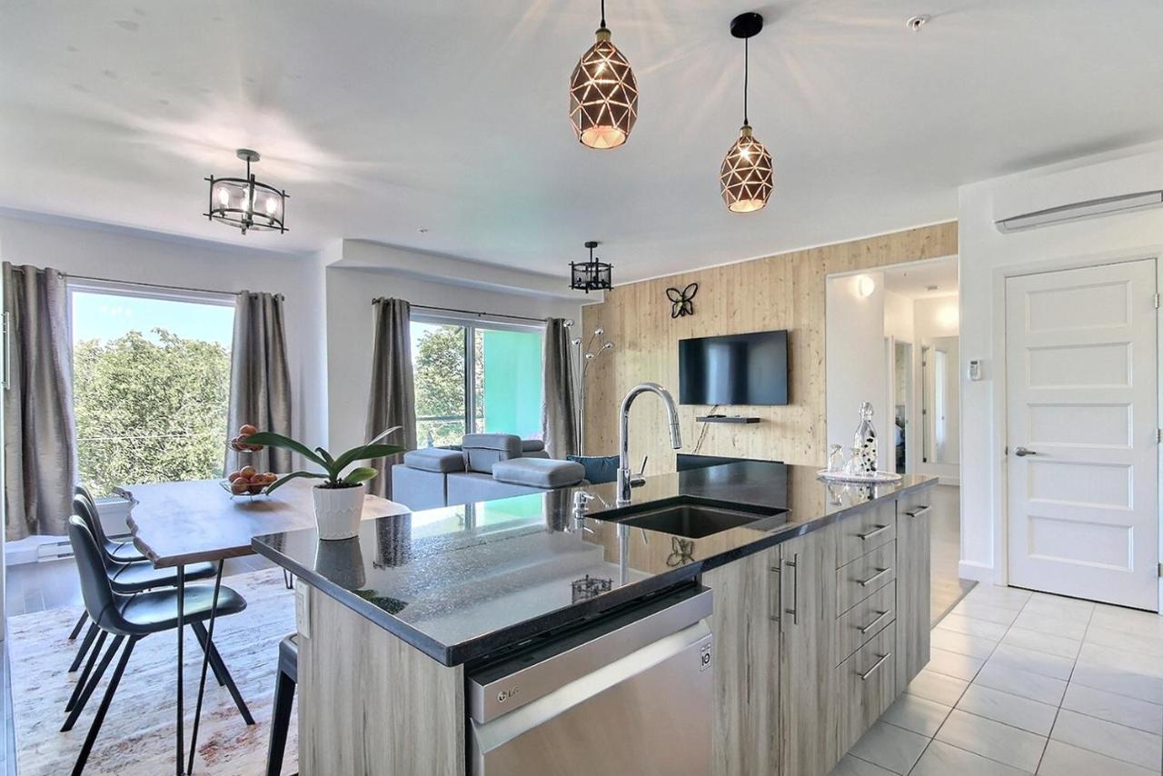 Good Vibes Only -Modern And Spacious 2 Bedroom Condo 4 Beds Free Parking, Gym Québec Exteriör bild